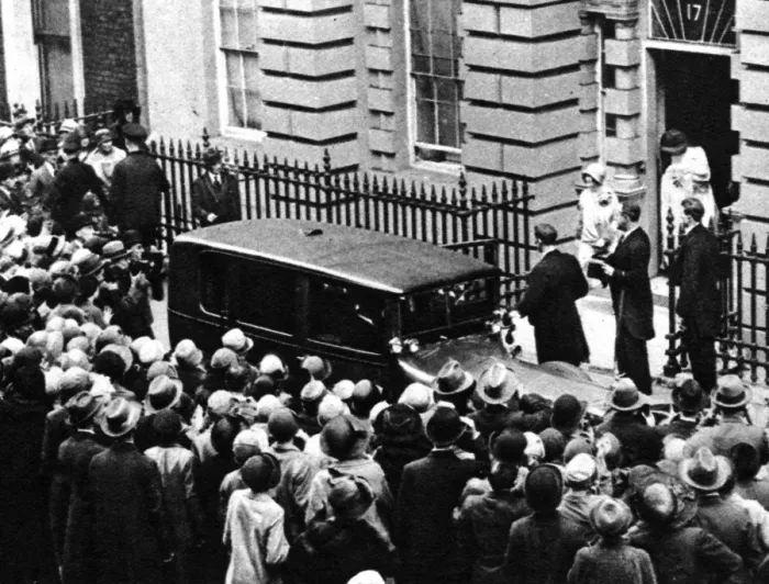 Framed Print : Christening of Elizabeth II; leaving Bruton Street Framed Print : Christening of Elizabeth II; leaving Bruton Street
