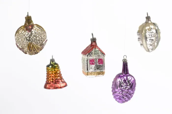Framed Print : Christmas tree baubles Framed Print : Christmas tree baubles