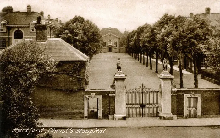 Framed Print : Christs Hospital, Hertford, Hertfordshire Framed Print : Christs Hospital, Hertford, Hertfordshire