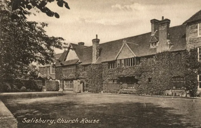 Framed Print : Church House, Salisbury, Wiltshire Framed Print : Church House, Salisbury, Wiltshire
