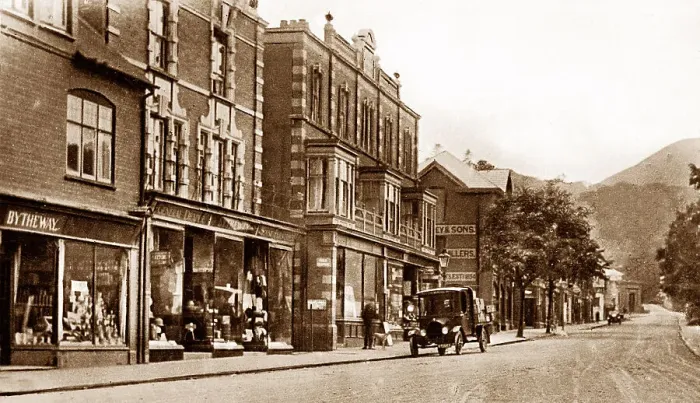 Framed Print : Church Stretton Sandford Avenue early 1900s Framed Print : Church Stretton Sandford Avenue early 1900s