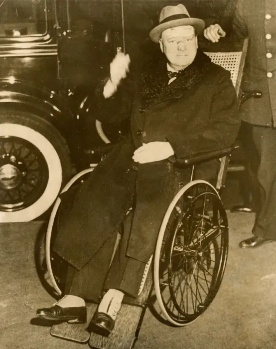 Framed Print : Churchill recovering from injuries following a car accident Framed Print : Churchill recovering from injuries following a car accident