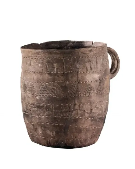Framed Print : Cinerary urn belonging to the Urn-field Culture Framed Print : Cinerary urn belonging to the Urn-field Culture