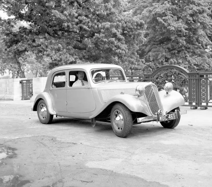 Framed Print : Citroen Light Fifteen LBC649 Framed Print : Citroen Light Fifteen LBC649