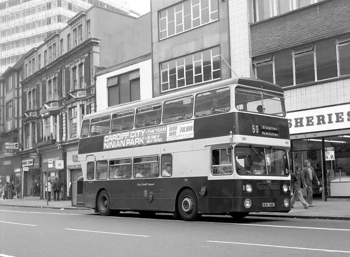 Framed Print : City of Cardiff Transport double-decker number 581 Framed Print : City of Cardiff Transport double-decker number 581
