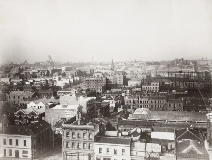 Framed Print : City centre view, likely Melbourne, Australia Framed Print : City centre view, likely Melbourne, Australia