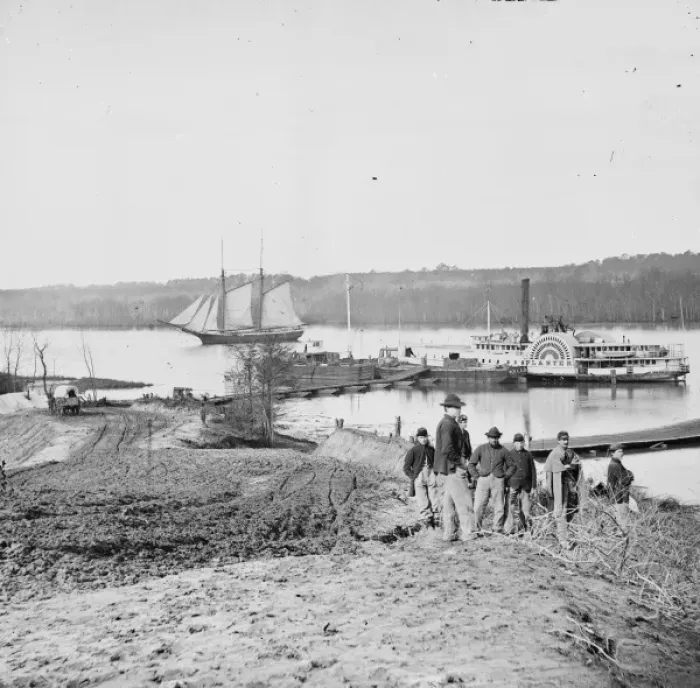 Framed Print : City Point, Va. vicinity. Medical supply boat Planter at Ge Framed Print : City Point, Va. vicinity. Medical supply boat Planter at Ge