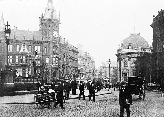Framed Print : City Square Leeds Framed Print : City Square Leeds