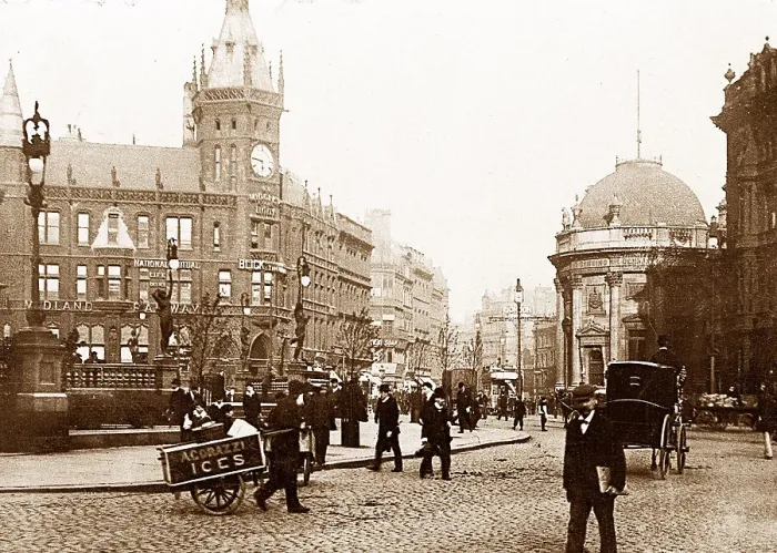 Framed Print : City Square Leeds Framed Print : City Square Leeds