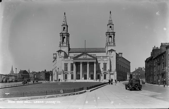 Framed Print : Civic Hall, Leeds Framed Print : Civic Hall, Leeds