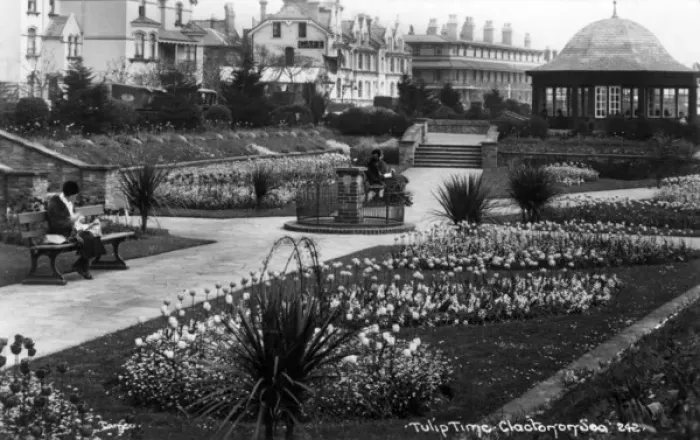 Framed Print : CLACTON-ON-SEA / 1933 Framed Print : CLACTON-ON-SEA / 1933