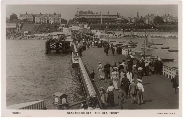 Framed Print : Clacton Pier Framed Print : Clacton Pier