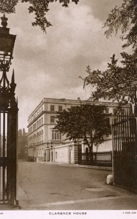 Framed Print : Clarence House, London Framed Print : Clarence House, London