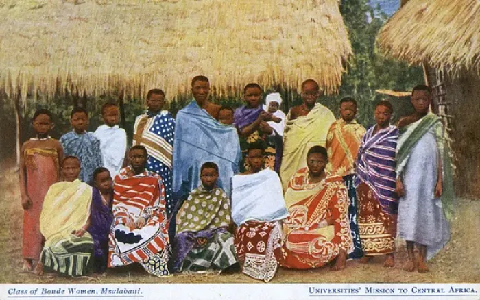 Framed Print : Class of Bonde Women, Msalabani, Nyasaland Framed Print : Class of Bonde Women, Msalabani, Nyasaland