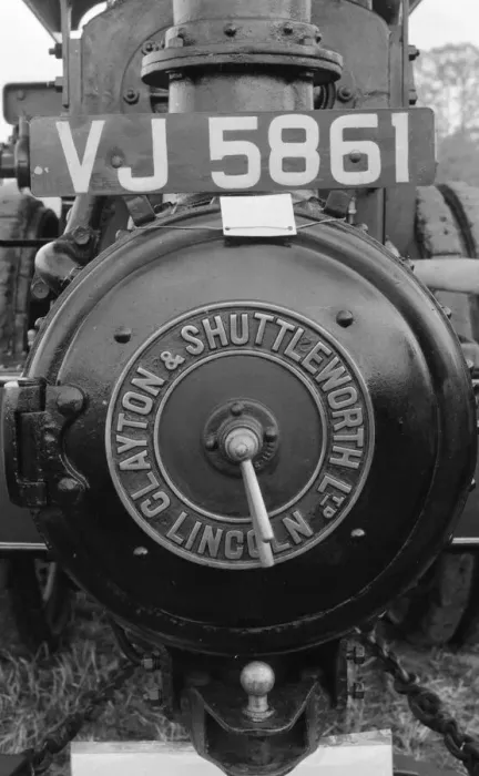 Framed Print : Clayton and Shuttleworth Tractor Apollo VJ 5861 Framed Print : Clayton and Shuttleworth Tractor Apollo VJ 5861