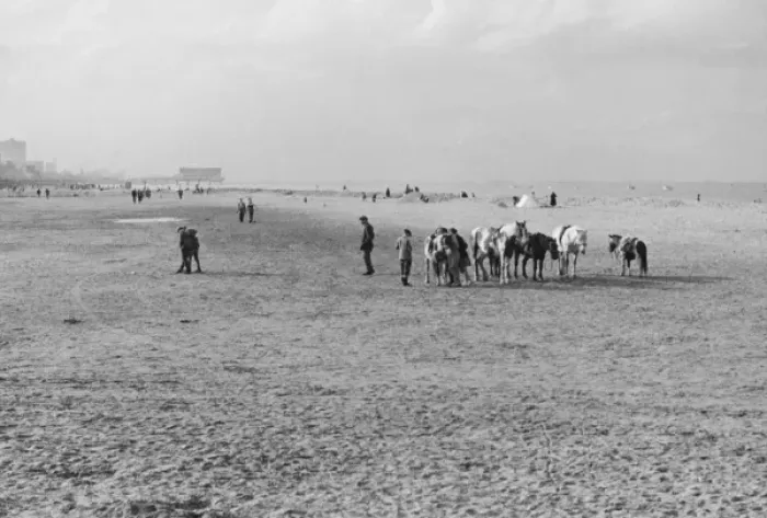 Framed Print : Cleethorpes Beach Framed Print : Cleethorpes Beach