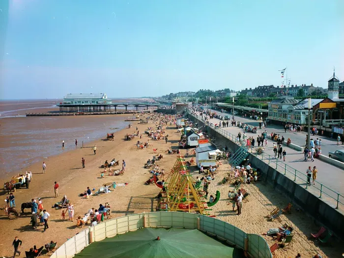 Framed Print : Cleethorpes - North Sands and promenade Framed Print : Cleethorpes - North Sands and promenade