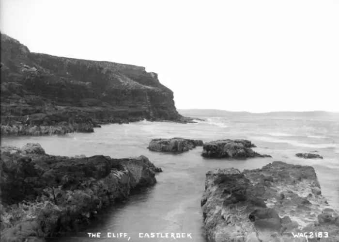 Framed Print : The Cliff, Castlerock Framed Print : The Cliff, Castlerock