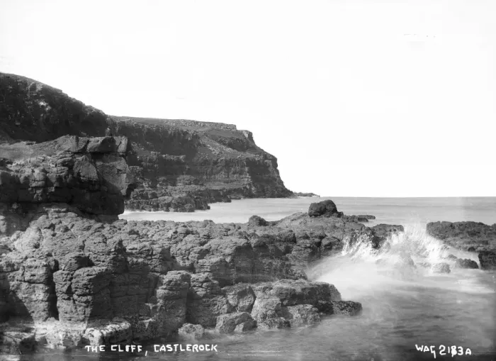 Framed Print : The Cliff, Castlerock Framed Print : The Cliff, Castlerock