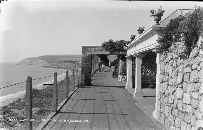 Framed Print : Cliff Walk at Sandown Framed Print : Cliff Walk at Sandown