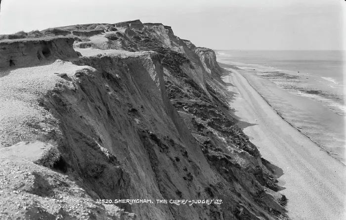 Framed Print : The Cliffs of Sheringham Framed Print : The Cliffs of Sheringham