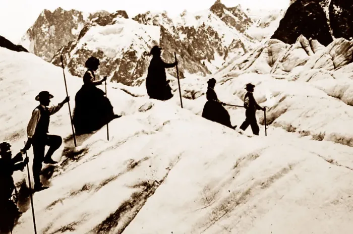 Framed Print : Climbers (tourists) on Mont Blanc, Victorian period Framed Print : Climbers (tourists) on Mont Blanc, Victorian period