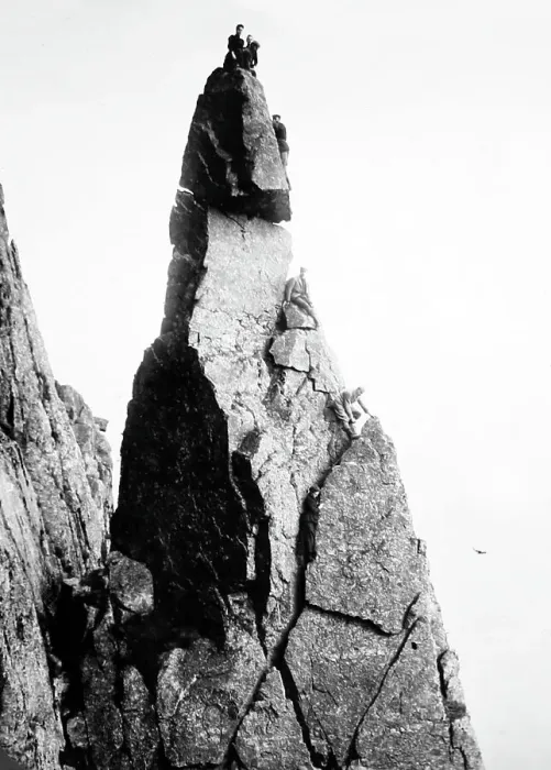 Framed Print : Climbing Great Gable in the Lake District, Victorian period Framed Print : Climbing Great Gable in the Lake District, Victorian period