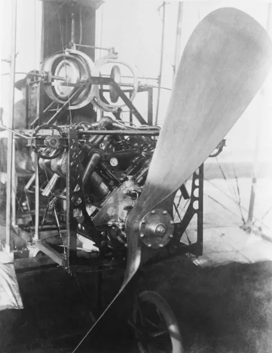 Framed Print : Close-Up of 60HP Env Aero-Engine in Ca Moreings Voisin ? Framed Print : Close-Up of 60HP Env Aero-Engine in Ca Moreings Voisin ?