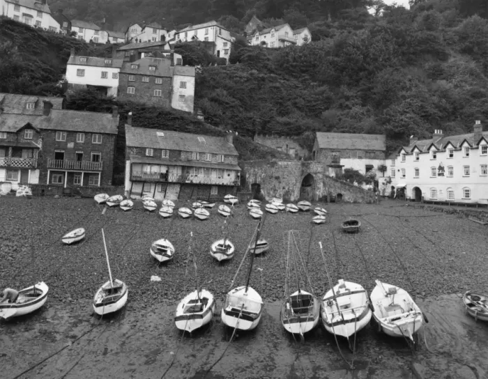 Framed Print : Clovelly Harbour Framed Print : Clovelly Harbour