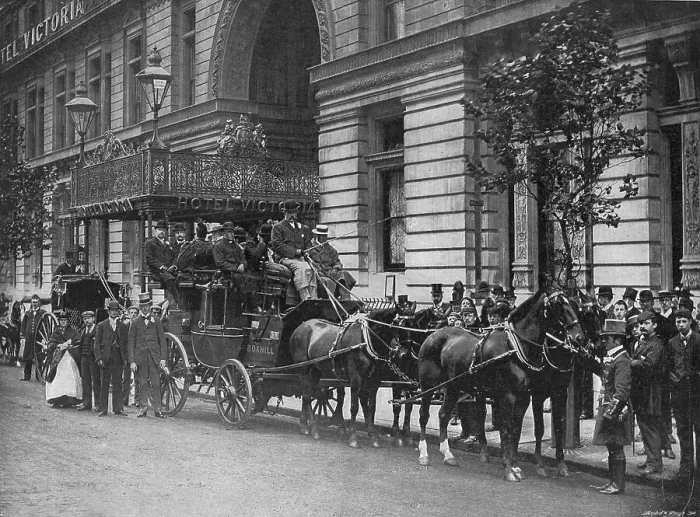 Framed Print : Coach and Hansom Cab, London Framed Print : Coach and Hansom Cab, London
