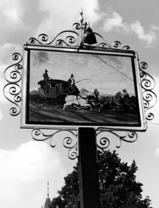 Framed Print : COACH AND HORSES SIGN Framed Print : COACH AND HORSES SIGN