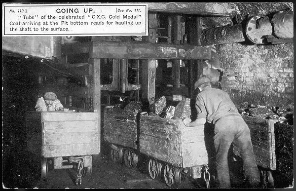 COAL GOING UP  /  1910