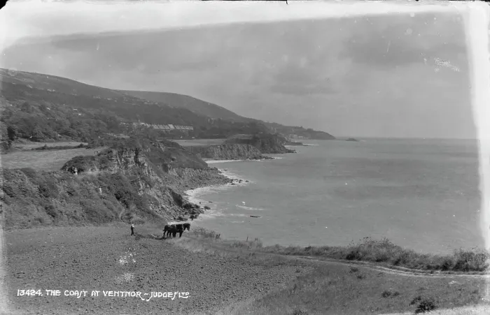 Framed Print : The Coast at Ventnor Framed Print : The Coast at Ventnor