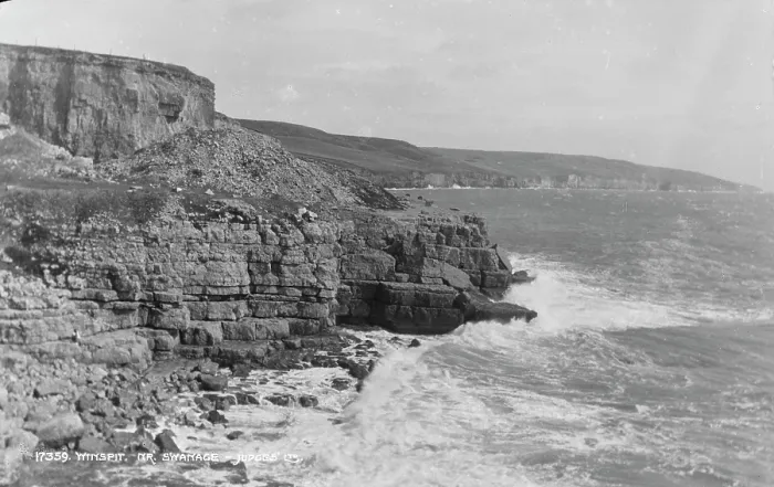 Framed Print : Coastal Cliffs at Swanage