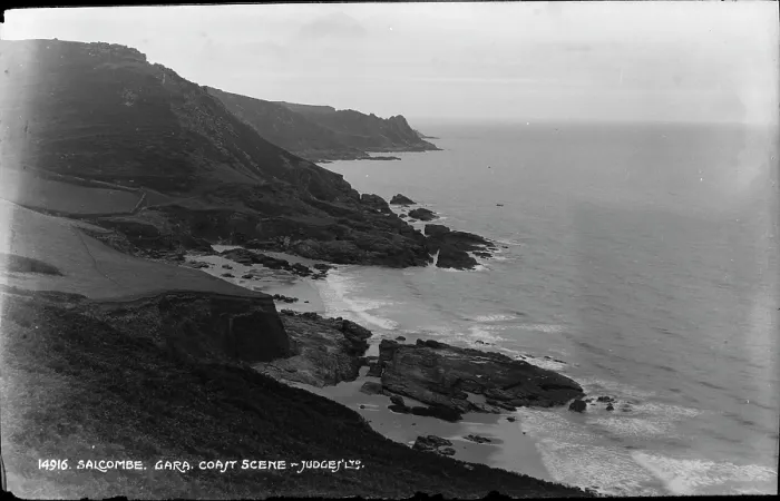 Framed Print : Coastal Scene at Gara, Salcombe Framed Print : Coastal Scene at Gara, Salcombe