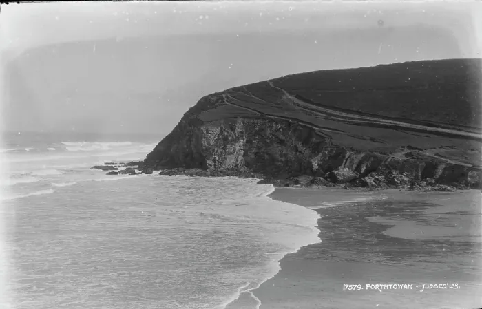 Framed Print : Coastal View of Porthowan Framed Print : Coastal View of Porthowan