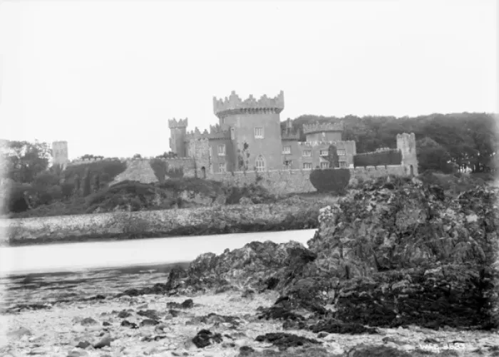 Framed Print : Coastal view of Quintin Castle from the side Framed Print : Coastal view of Quintin Castle from the side