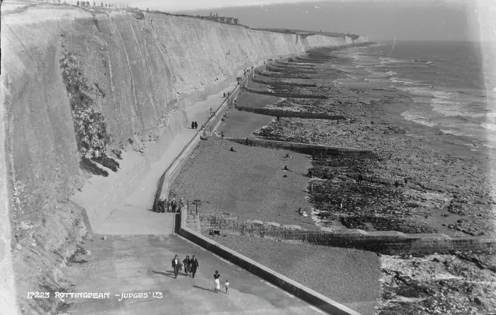 Framed Print : Coastal View of Rottingdean Framed Print : Coastal View of Rottingdean