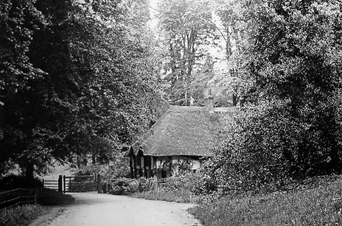 Framed Print : Cockington Court Lodge Framed Print : Cockington Court Lodge