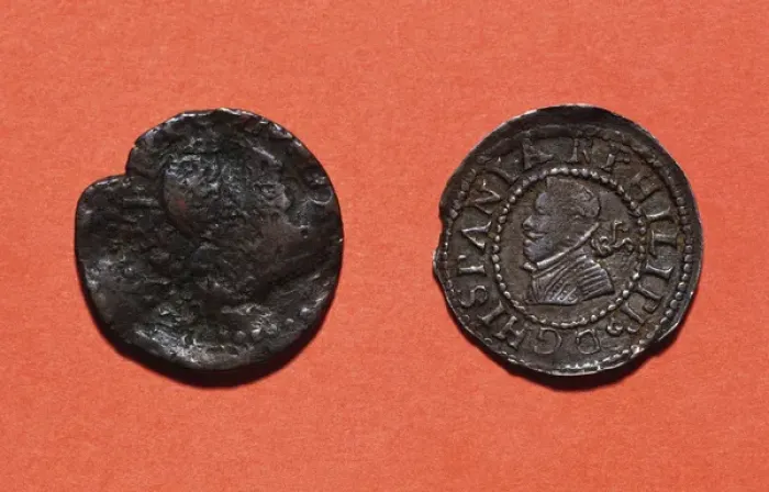 Framed Print : Coins. Seisavo, left and Ardite, right. 16th-17th centuries Framed Print : Coins. Seisavo, left and Ardite, right. 16th-17th centuries