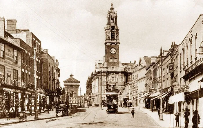 Framed Print : Colchester High Street early 1900s Framed Print : Colchester High Street early 1900s