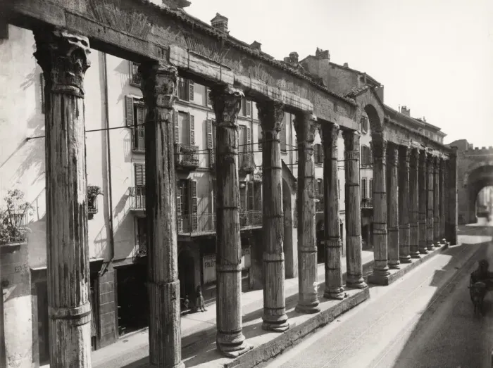 Framed Print : The Colonne di San Lorenzo, Columns of San Lorenzo, Milan Framed Print : The Colonne di San Lorenzo, Columns of San Lorenzo, Milan