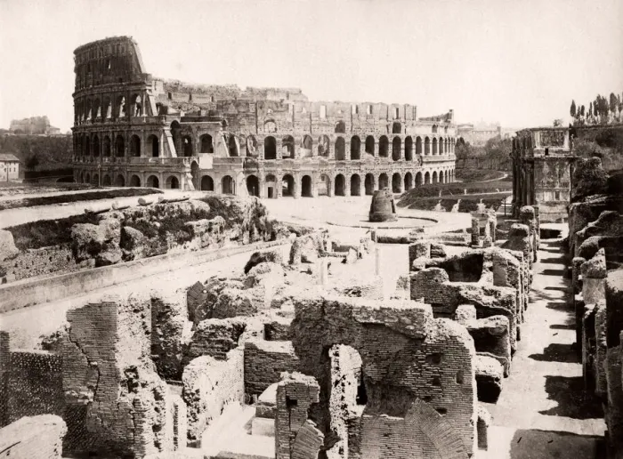 Framed Print : The Colosseum, Rome, Italy Framed Print : The Colosseum, Rome, Italy