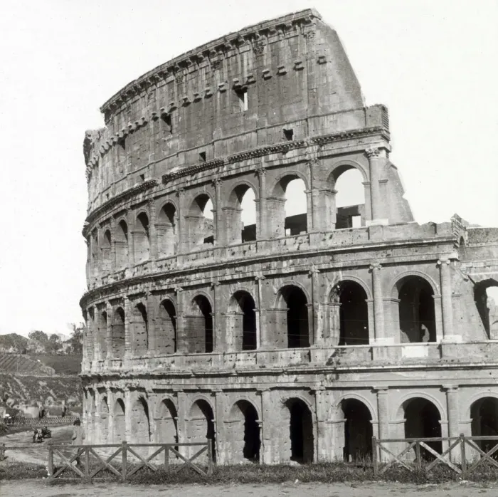 Framed Print : The Colosseum, Rome, Italy Framed Print : The Colosseum, Rome, Italy