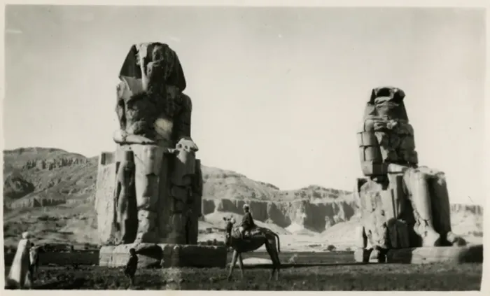 Framed Print : Colossi of Memnon, Thebes, Egypt Framed Print : Colossi of Memnon, Thebes, Egypt