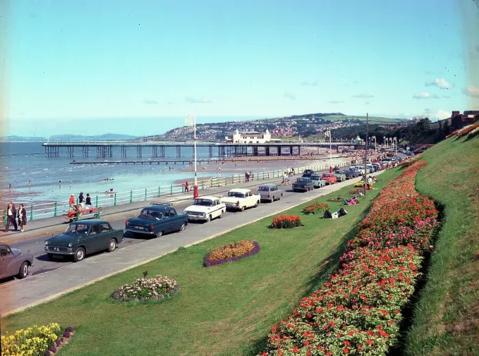 Framed Print : Colwyn Bay - Promenade Framed Print : Colwyn Bay - Promenade
