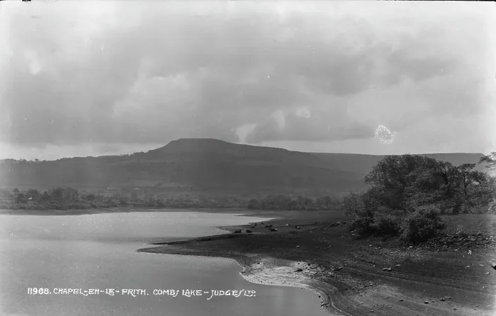 Framed Print : Combs Lake in Chapel-en-le-Frith Framed Print : Combs Lake in Chapel-en-le-Frith