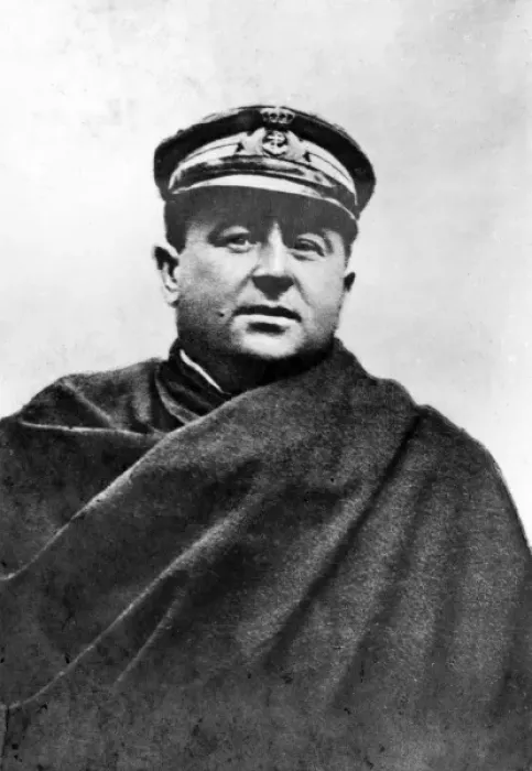Framed Print : Commander Luigi Rizzo, Italian naval officer, WW1 Framed Print : Commander Luigi Rizzo, Italian naval officer, WW1