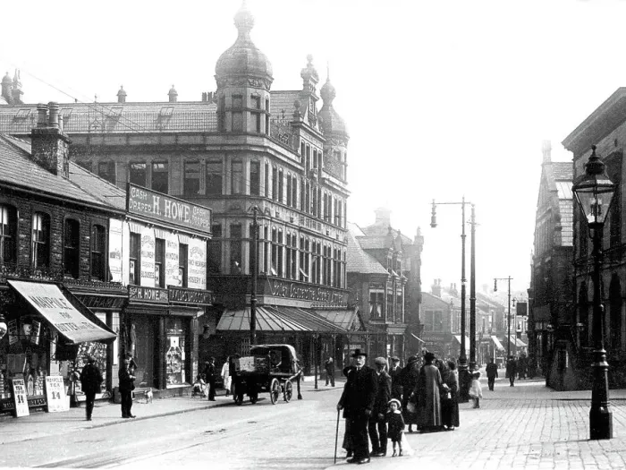 Framed Print : Commercial Street, Batley early 1900's Framed Print : Commercial Street, Batley early 1900's
