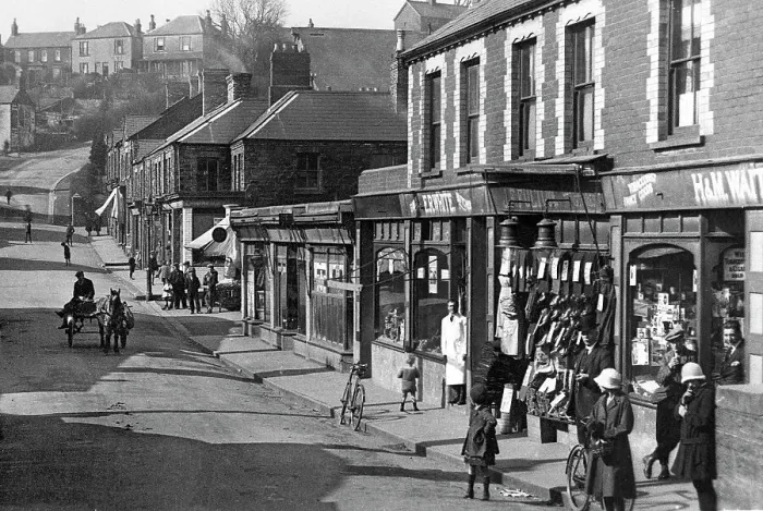 Framed Print : Commercial Street, Cwmbran Framed Print : Commercial Street, Cwmbran